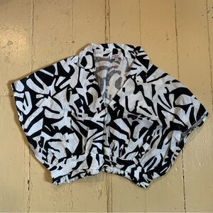 100% Linen Black and White Kimono Top